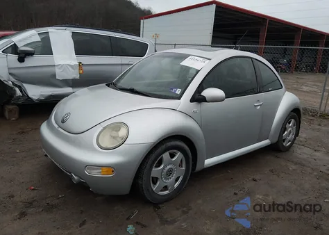 2001 Volkswagen New Beetle Gls 1.8L Turbo z USA, uszkodzony, nr VIN 3VWCD21C41M409040